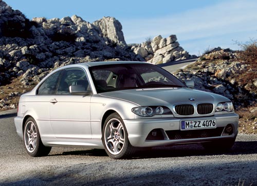 2005广州车展:bmw 330ci双门轿车