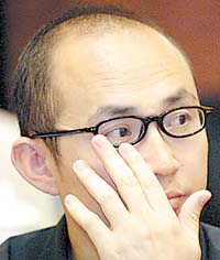 自我介绍演讲稿三分钟_自我介绍范文_三分钟