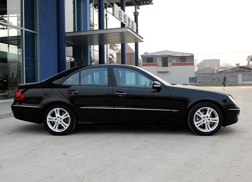 销量被奔驰E超越 宝马5系丢掉了最后的遮羞布