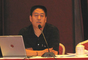 郑州交易所交易部部长赵文广,长城伟业期货公司总裁袁小文,湖南大学
