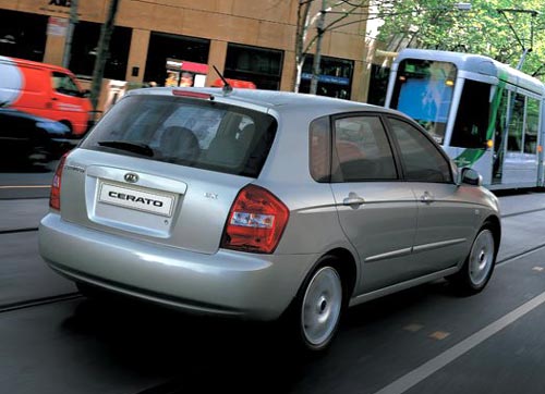 东风悦达起亚年内投产两厢赛拉图和狮跑