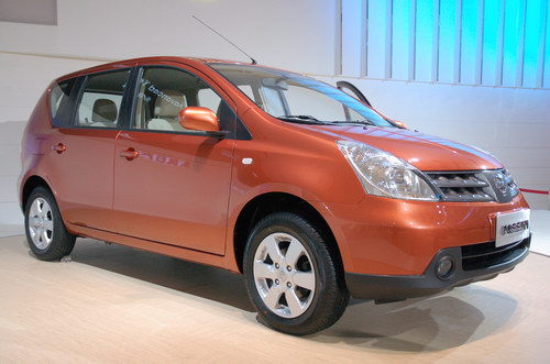 新车速递 国内新车 正文   基于罗孚75平台核心技术全新开发而成的